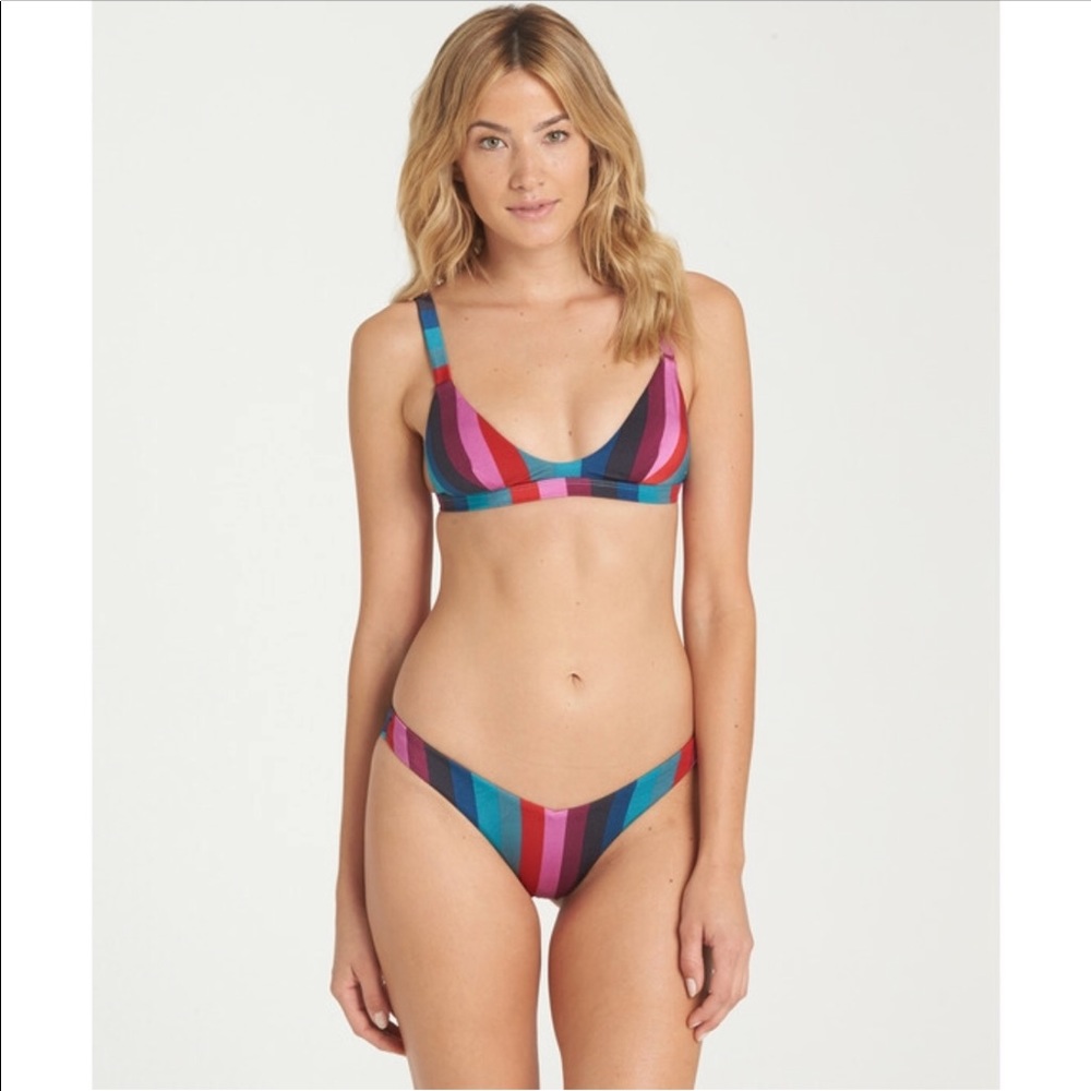 * sold Billabong “out to sea” bikini
